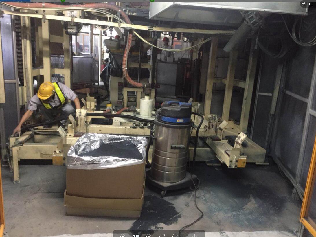 德国工业吸尘机应用在机加工行业清理铁屑杂物