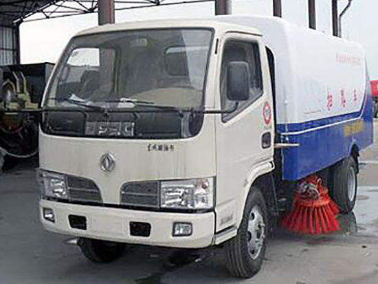 ¥228000 YOOX壹喜 东风扫路车